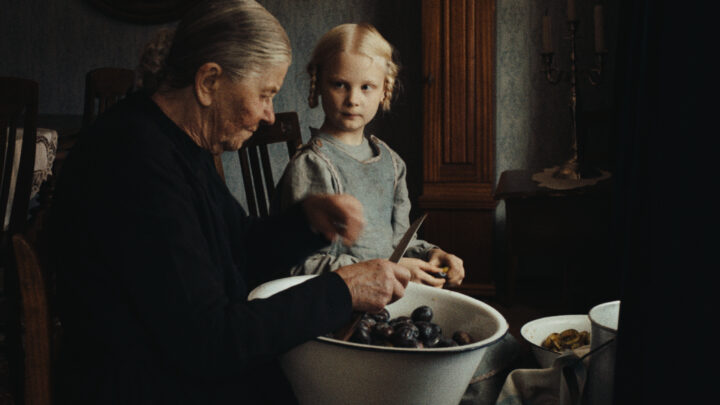 Les Échos du passé (Sound of Falling)